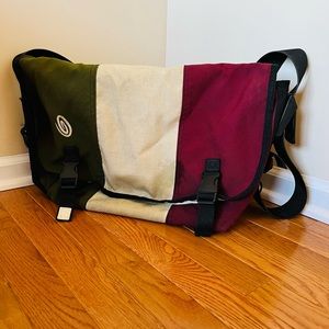 Timbuk2 large messenger bag-read detail!